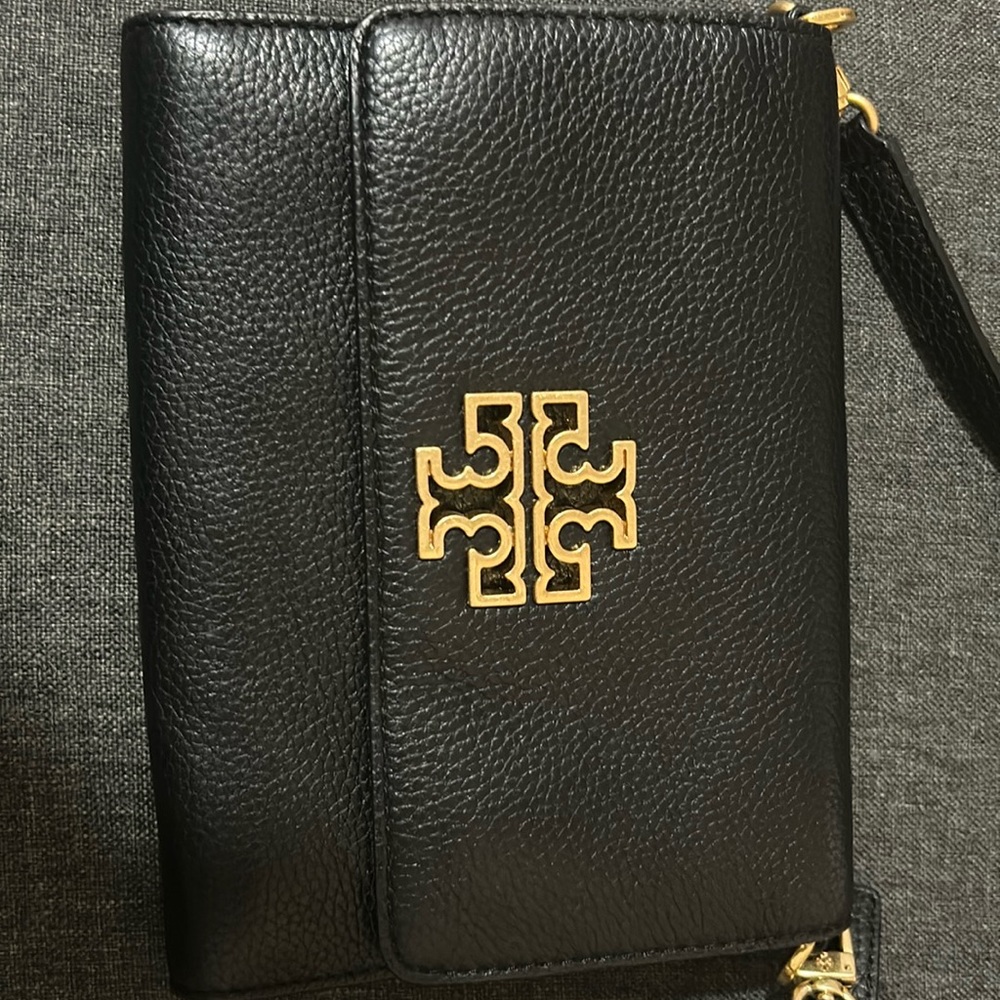 It is used only once everything is in good condition nice bag